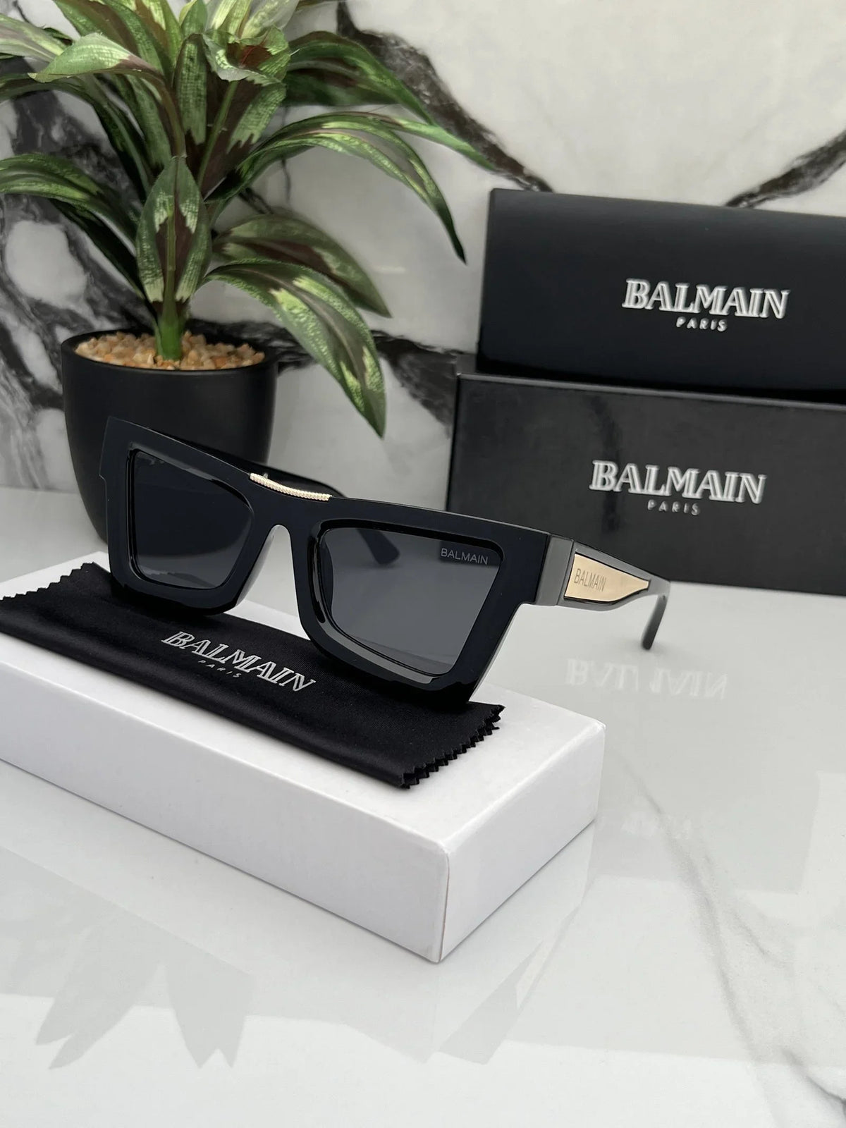 Brande_d BLM_N Bold 4 Full Black Sunglasses (With Original Kit)