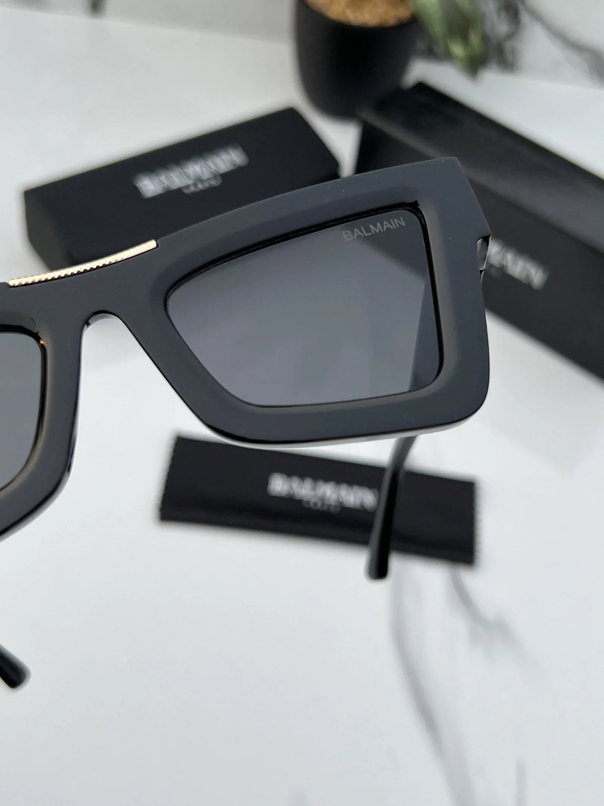 Brande_d BLM_N Bold 4 Full Black Sunglasses (With Original Kit)