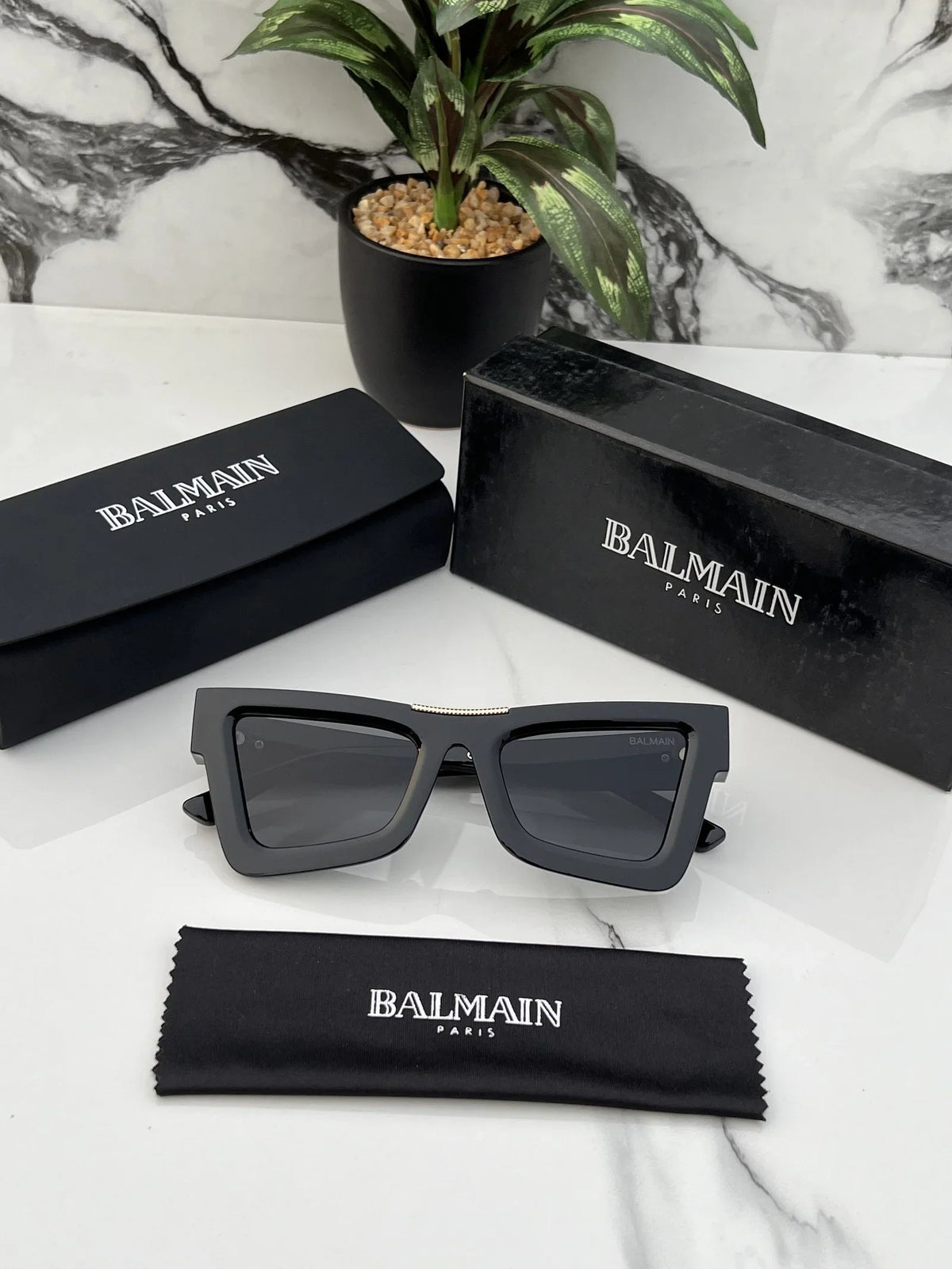 Brande_d BLM_N Bold 4 Full Black Sunglasses (With Original Kit)